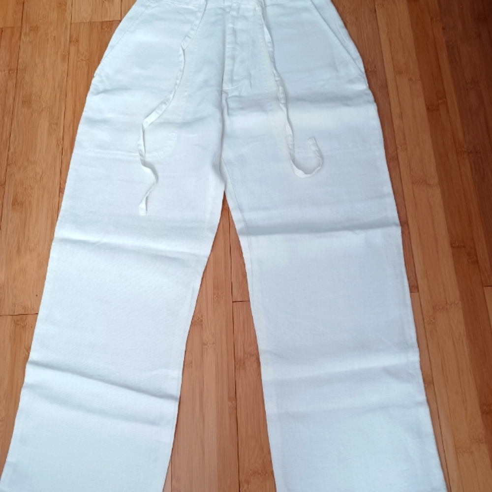 Banana Republic Relaxed Fit White Cotton Summer/ Beachy Pants Size 6